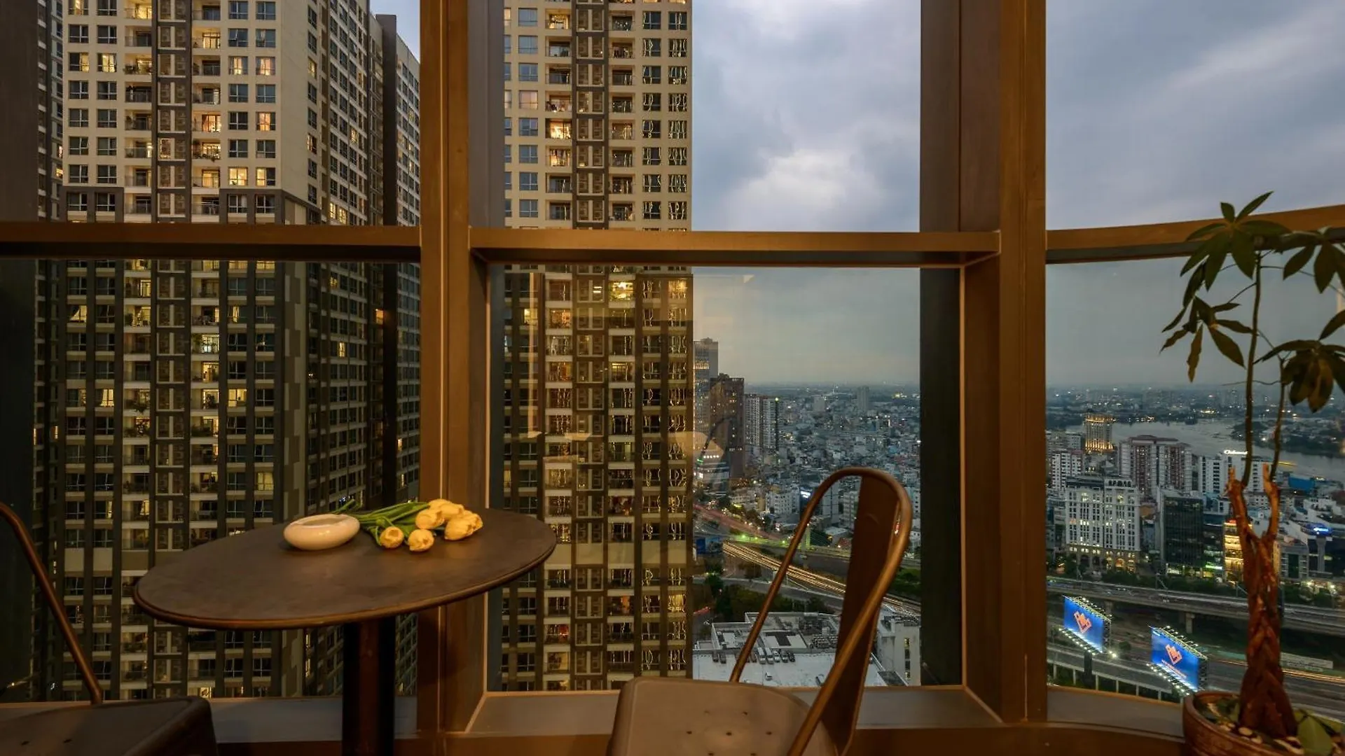Isabelle Apartment Inside Landmark 81 Tower Ho Chi Minh City